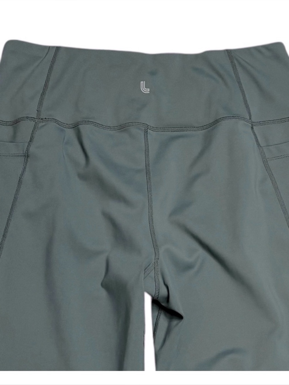 Lole Muted Green 3 Pocket Cropped Polyester Blend Stretchy Activewear Legging XL